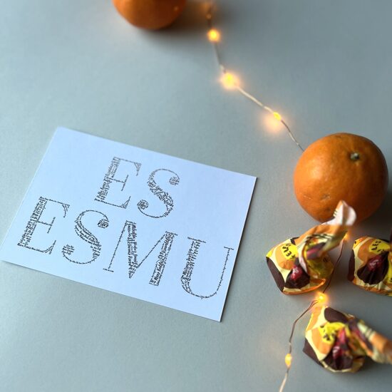 Kartiņa “ES ESMU”